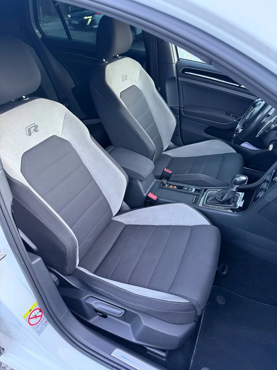 VW Golf 2.0TSI* R* DSG* REVO STAGE 3* , снимка 9 - Автомобили и джипове - 54347007