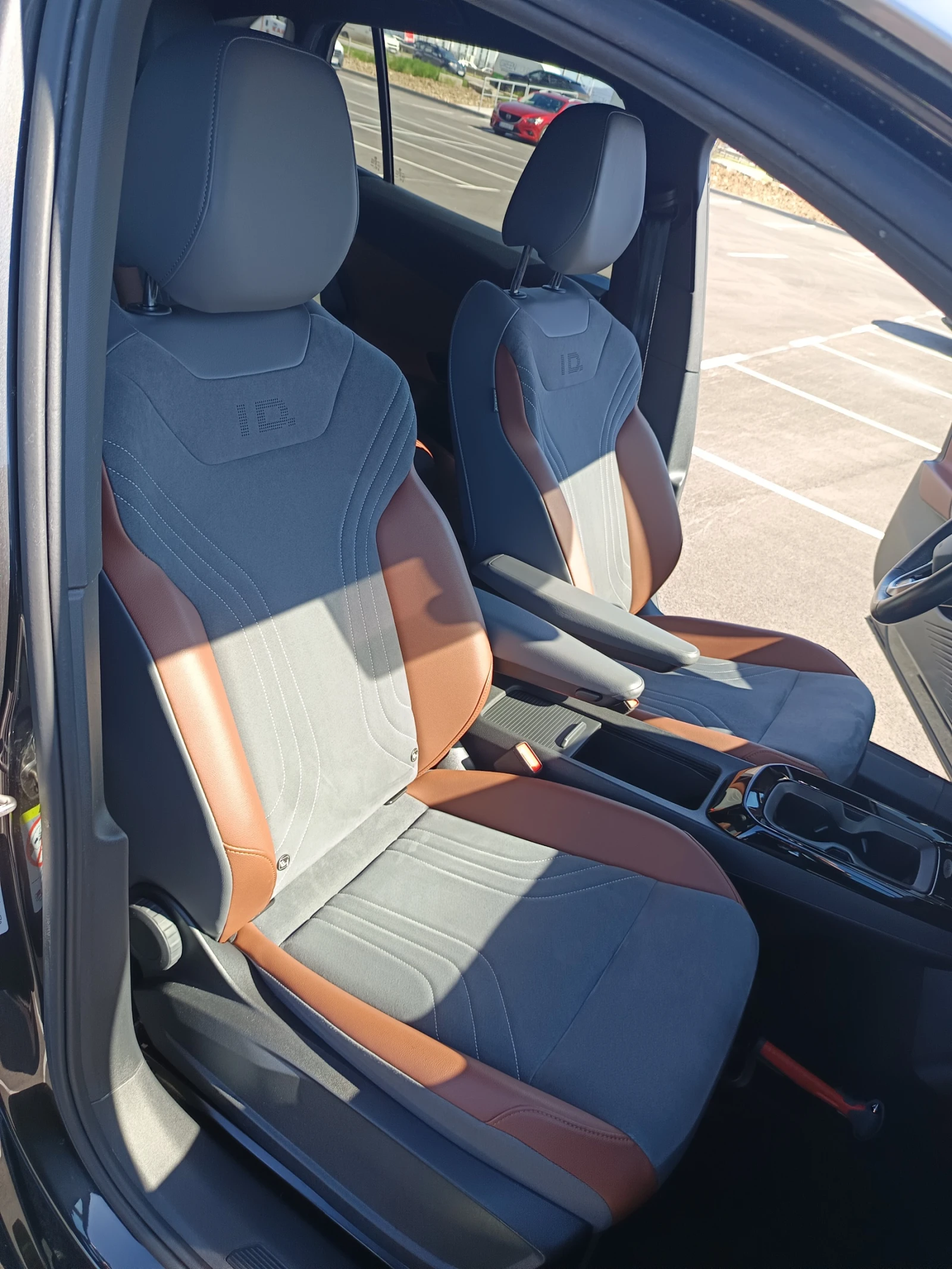 VW ID.4 1St, снимка 14 - Автомобили и джипове - 54570317