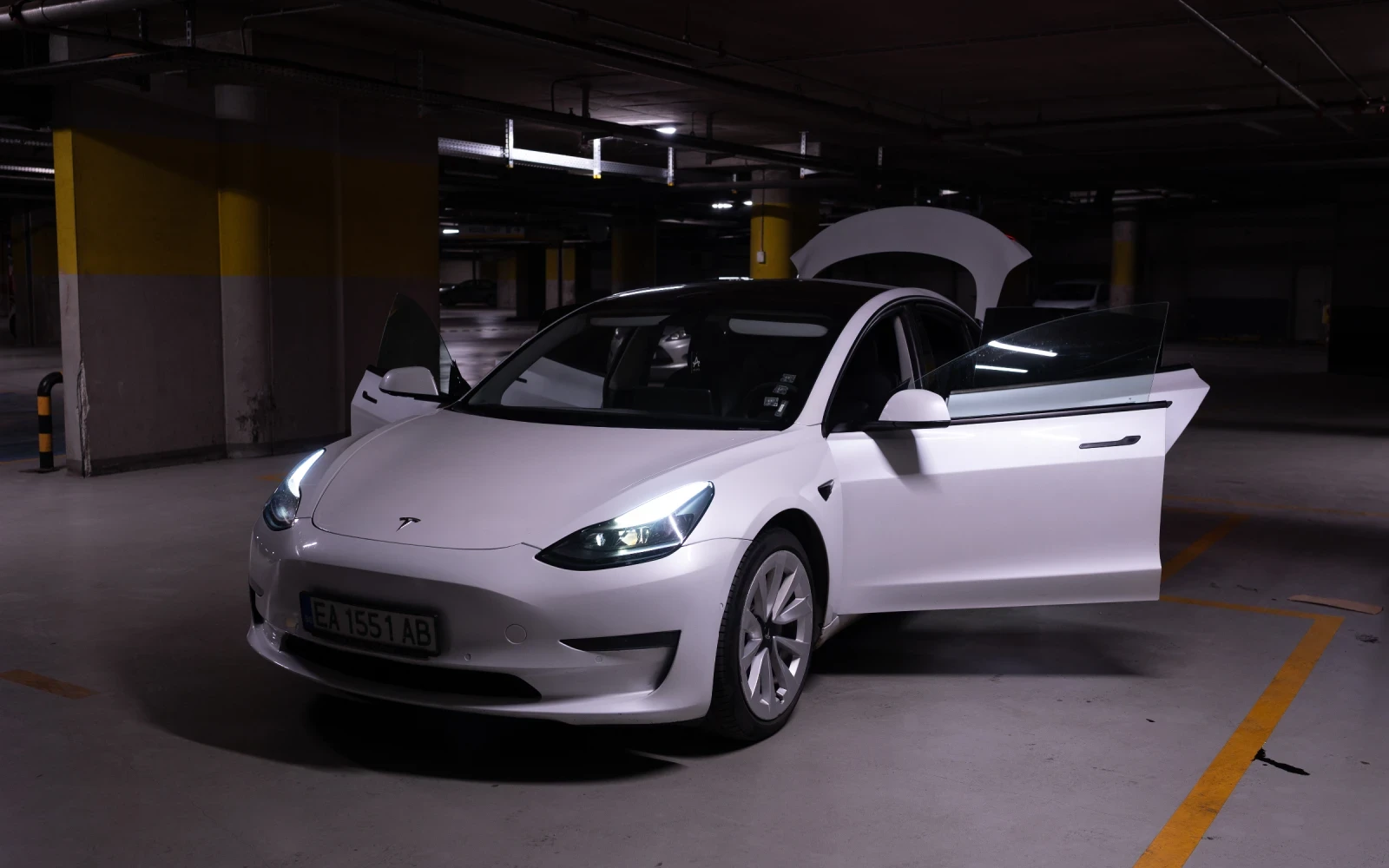 Tesla Model 3 Dual Motor Long Range Facelift ТОП ЦЕНА!!!, снимка 7 - Автомобили и джипове - 54556185