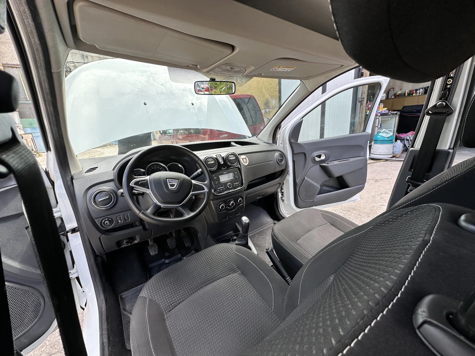 Dacia Dokker, снимка 5 - Автомобили и джипове - 54589703