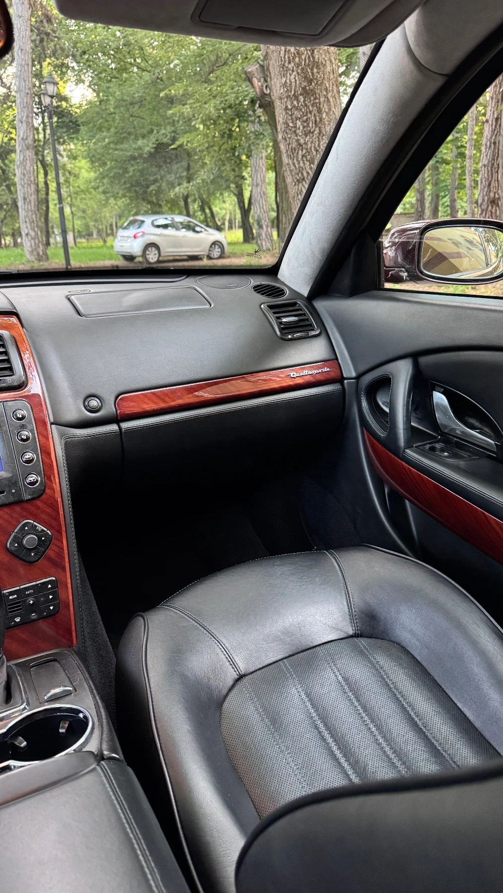 Maserati Quattroporte Топ Състияние, снимка 10 - Автомобили и джипове - 54856277