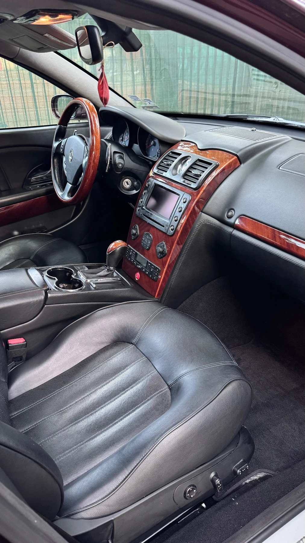 Maserati Quattroporte Топ Състияние, снимка 9 - Автомобили и джипове - 54856277