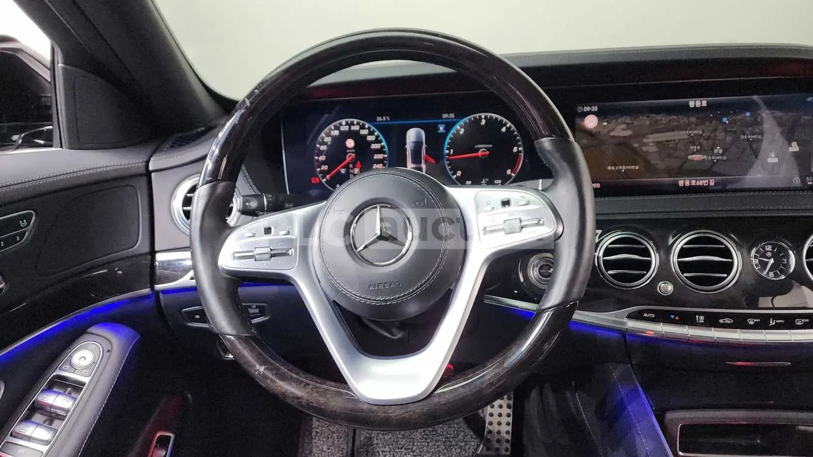 Mercedes-Benz S 350 4MATIC/ДИСТРОНИК/ОБДУХВАНЕ/ПАНОРАМА/BURMESTER/360, снимка 7 - Автомобили и джипове - 54917349
