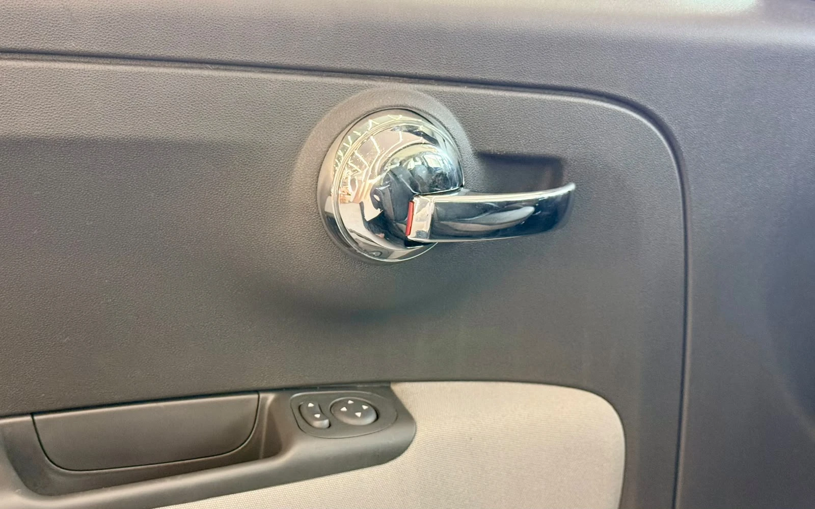Fiat 500 Xenon* Напълно Обслужен* ЛИЗИНГ , снимка 7 - Автомобили и джипове - 55132301