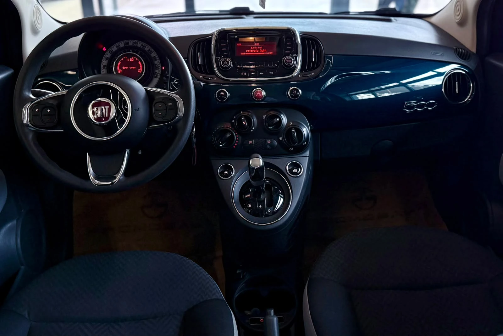 Fiat 500 Xenon* Напълно Обслужен* ЛИЗИНГ , снимка 10 - Автомобили и джипове - 55132301