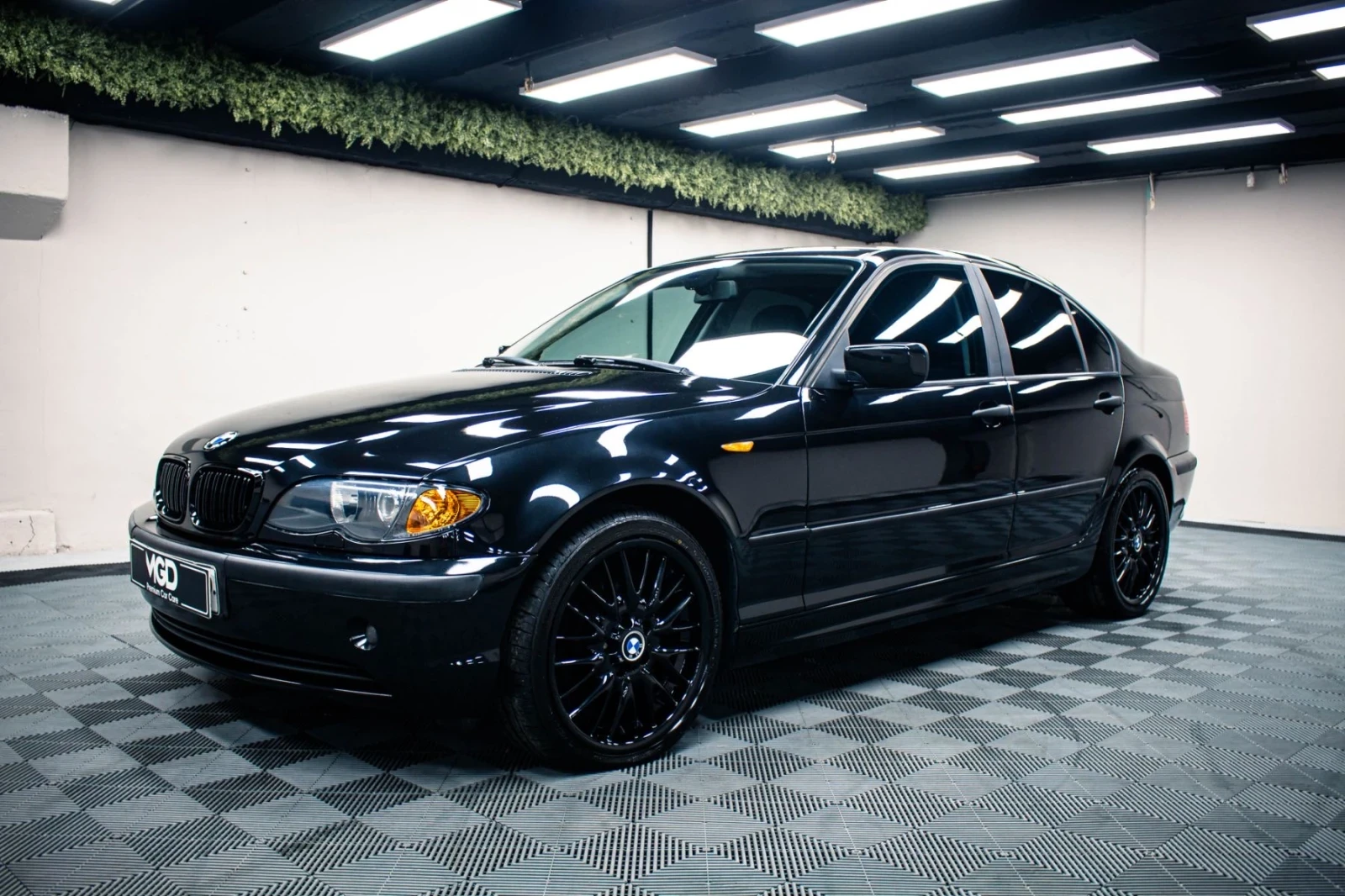 BMW 318 Автомат Уникат, снимка 4 - Автомобили и джипове - 55590310