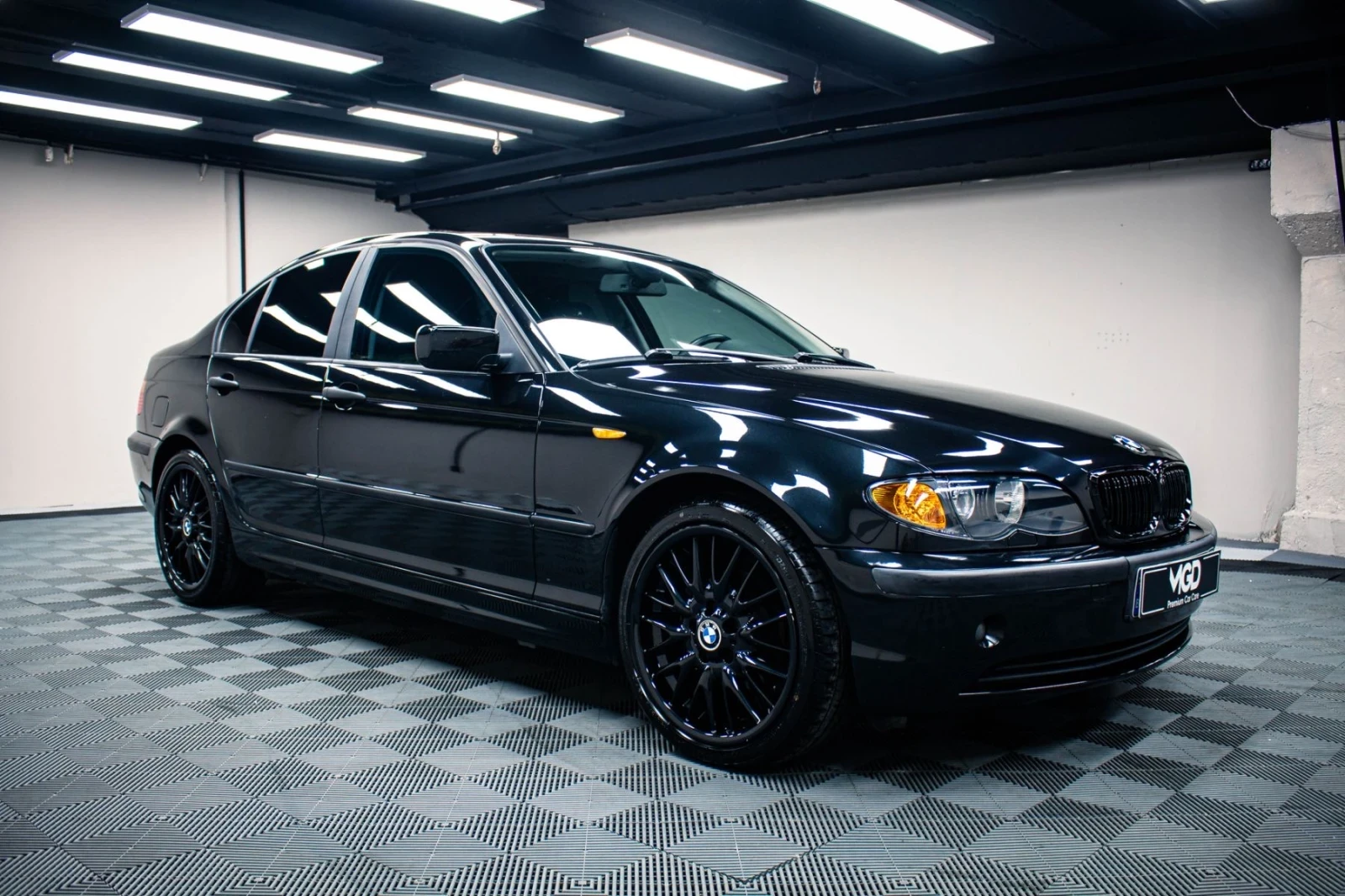 BMW 318 Автомат Уникат, снимка 3 - Автомобили и джипове - 55590310