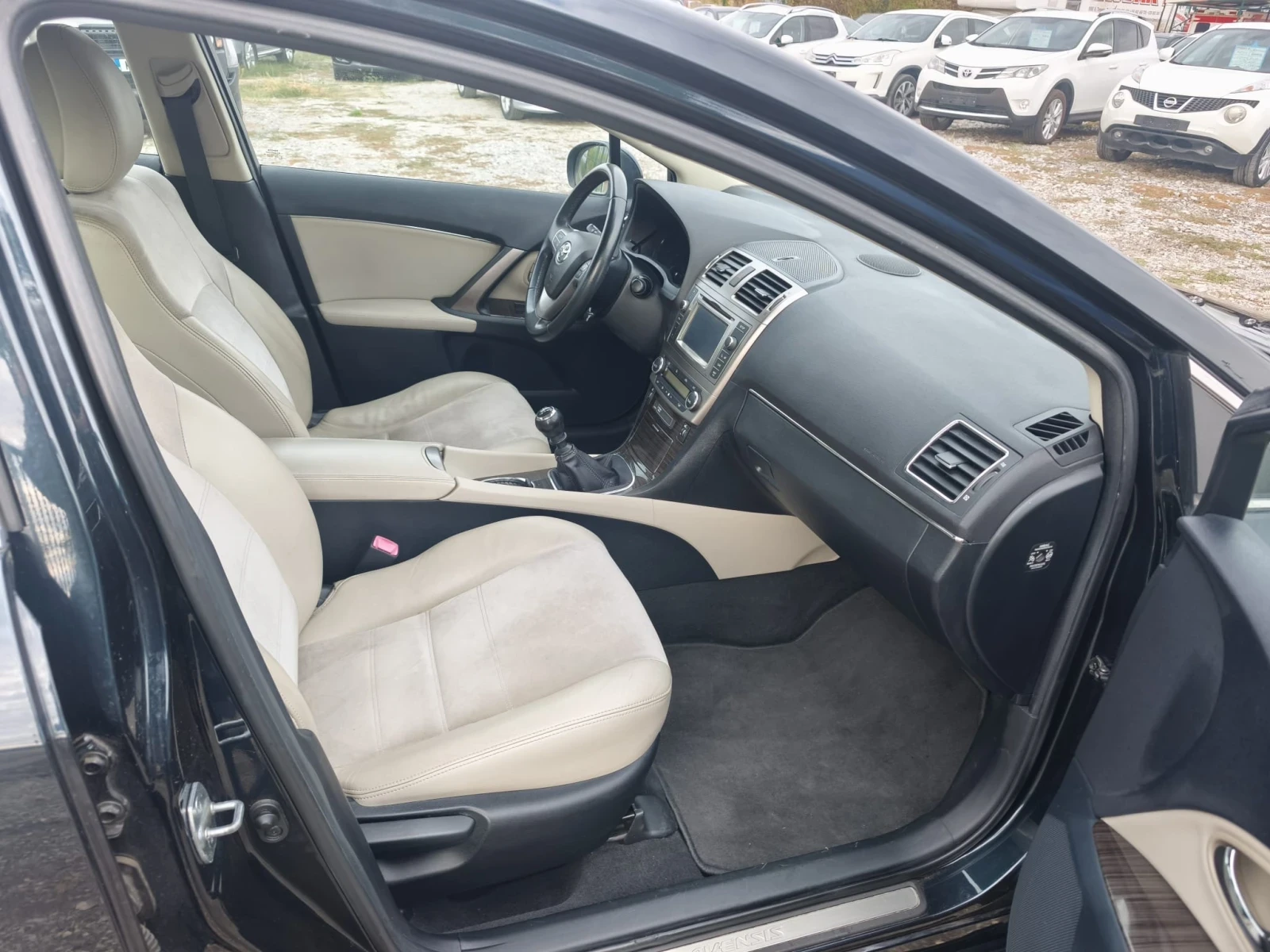 Toyota Avensis 2.0-FACE-EXECUTIVE-�����-�����-1�-�������� | Mobile.bg � ����������� 10