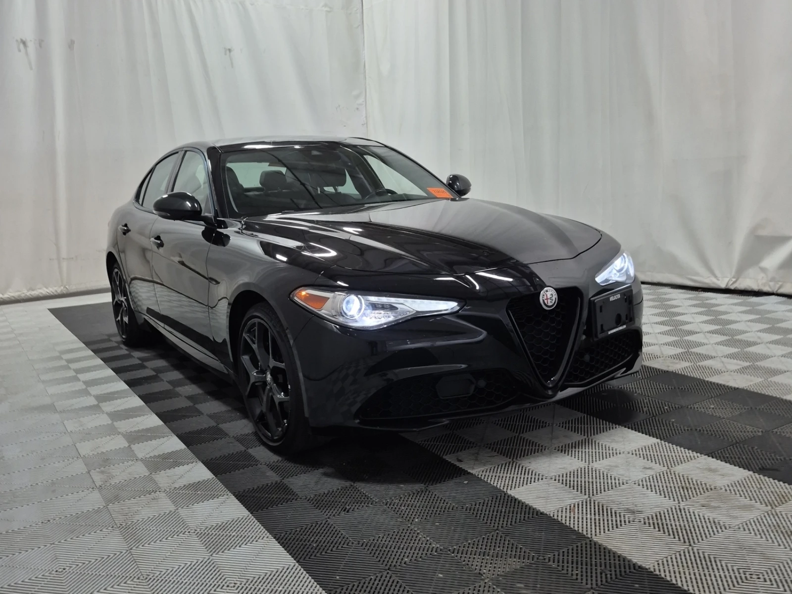 Alfa Romeo Giulia TI, снимка 2 - Автомобили и джипове - 56600868