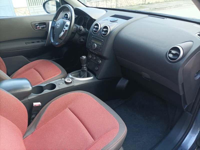 Nissan Qashqai 2.0 DIZEL KLIMA 4x4, снимка 7 - Автомобили и джипове - 47218762