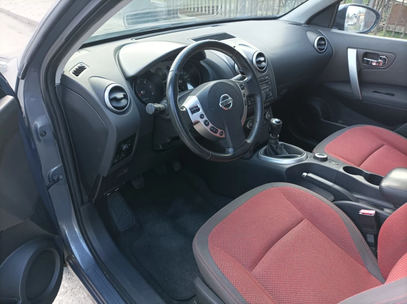 Nissan Qashqai 2.0 DIZEL KLIMA 4x4, снимка 8 - Автомобили и джипове - 47218762