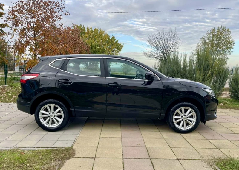 Nissan Qashqai LED* 10.2015год.* 1.5дизел* Евро 6б* , снимка 9 - Автомобили и джипове - 52589720