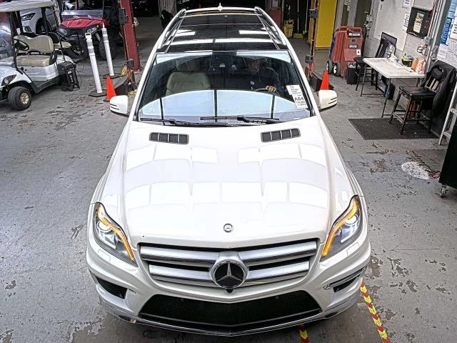 Mercedes-Benz GL 500 AMG* PACK* ДИСТРОНИК* ОБДУХВАНЕ* МАСАЖ* САМОПАРКИР, снимка 5 - Автомобили и джипове - 48822433