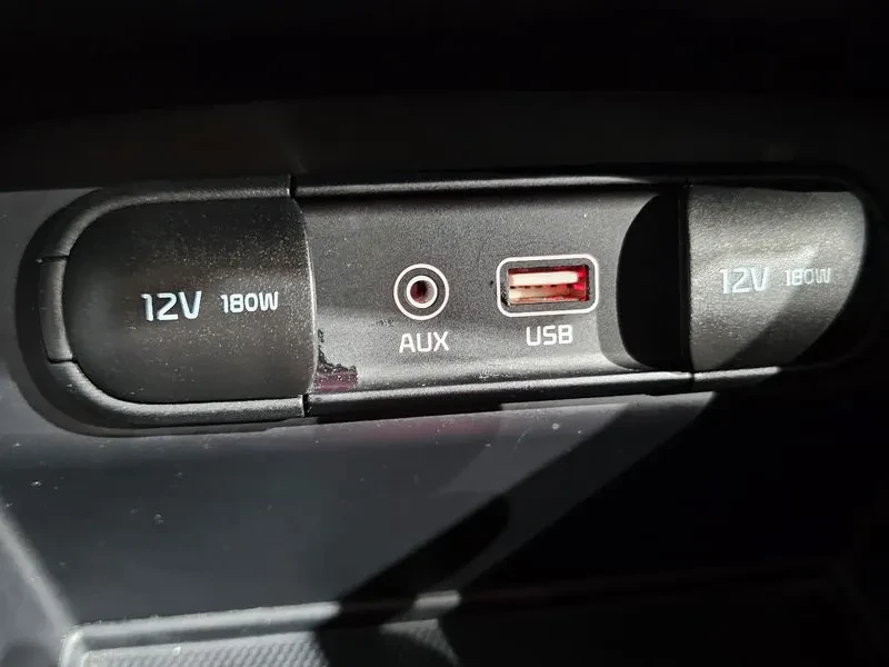 Kia Sorento DIESEL 2.0 2WD LUXURY, снимка 13 - Автомобили и джипове - 55100265