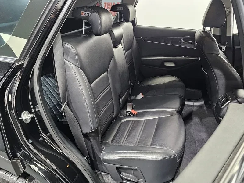 Kia Sorento DIESEL 2.0 2WD LUXURY, снимка 12 - Автомобили и джипове - 55100265