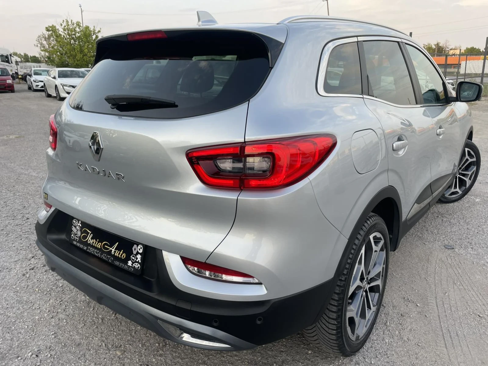 Renault Kadjar 1.3 TCE 140 * CAMERA * FULL LED * NAVI * ACC * E6  - изображение 4