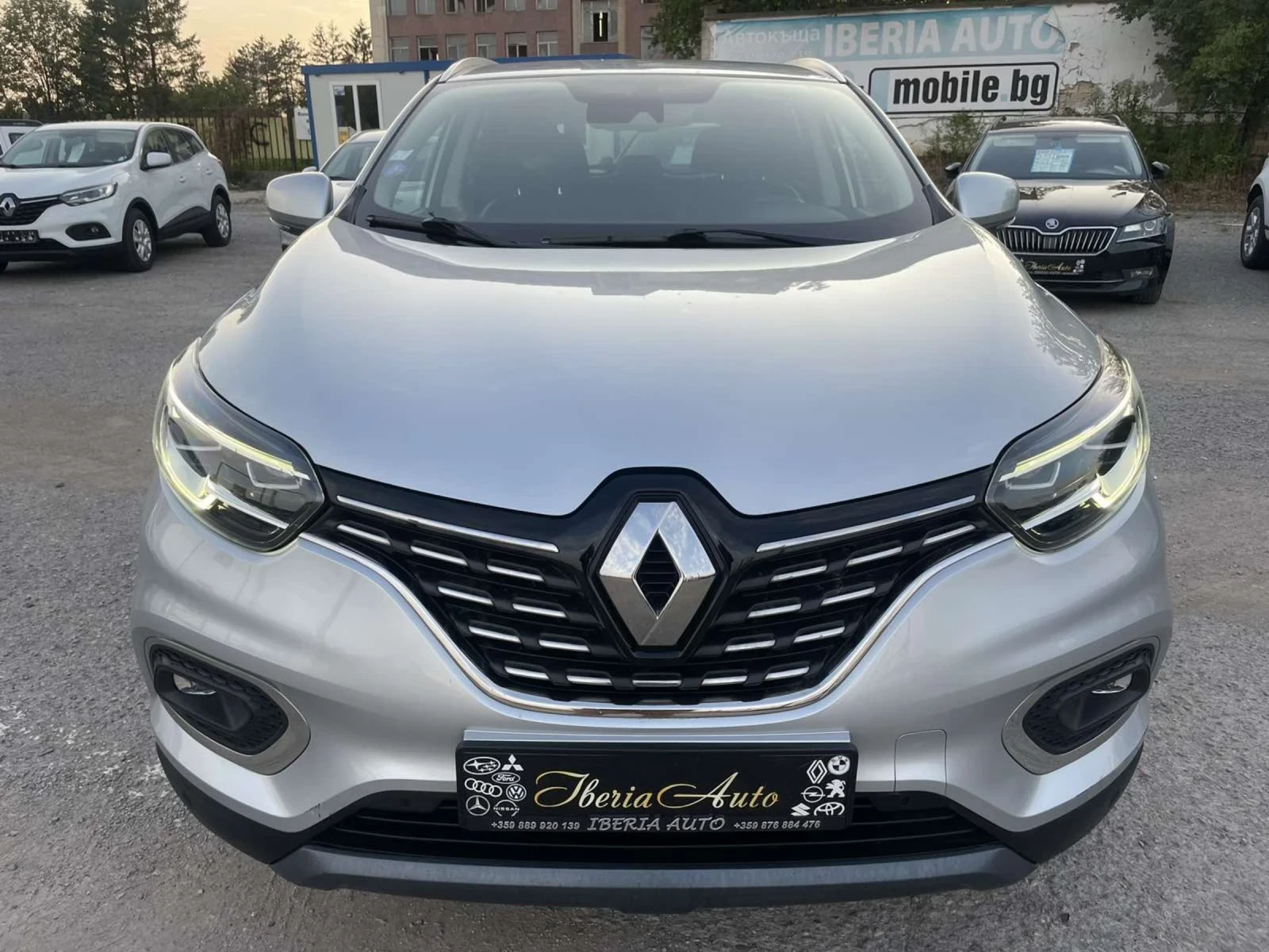 Renault Kadjar 1.3 TCE 140 * EDC * CAM * FULL LED * NAVI * ACC *  - изображение 2