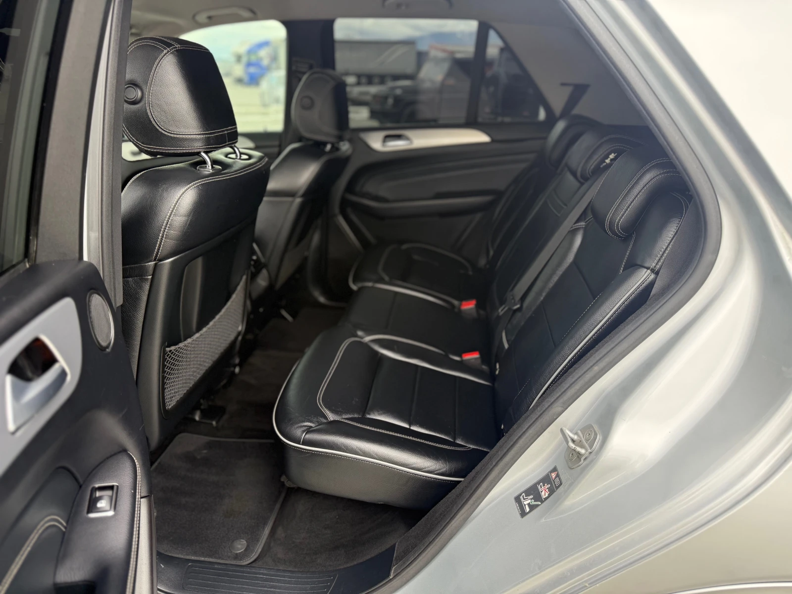 Mercedes-Benz GLE 350 3.5 CDI Gle Face lift 6.3 AMG Собствен лизинг !!!!, снимка 12 - Автомобили и джипове - 54663068