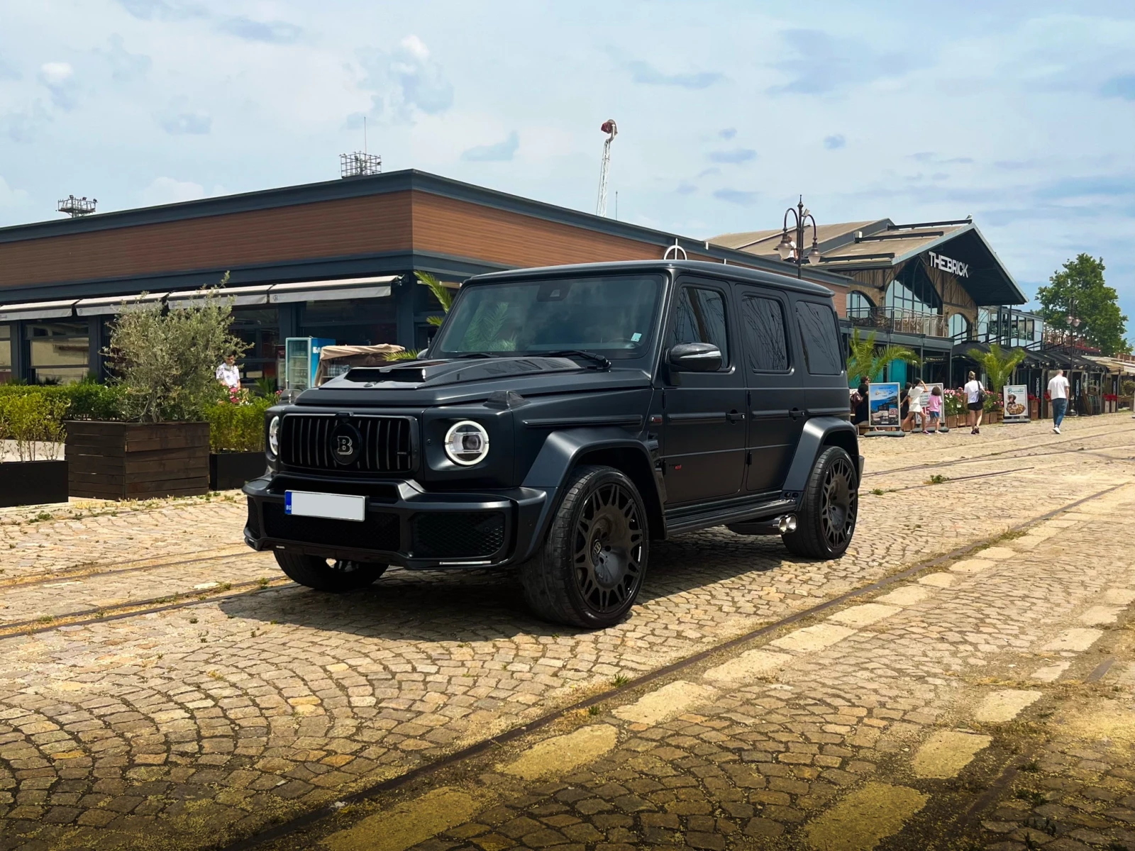 Mercedes-Benz G 63 AMG Brabus 700Widestar Magno Carbon Exclusive Гаранция, снимка 2 - Автомобили и джипове - 55396243