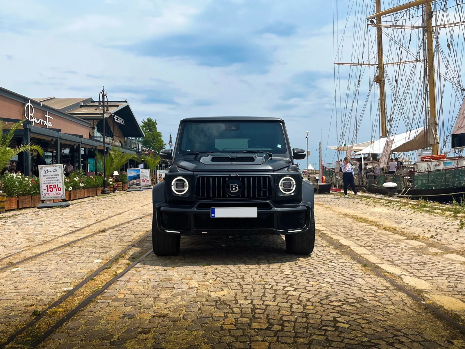 Mercedes-Benz G 63 AMG Brabus 700Widestar Magno Carbon Exclusive Гаранция, снимка 3 - Автомобили и джипове - 55396243