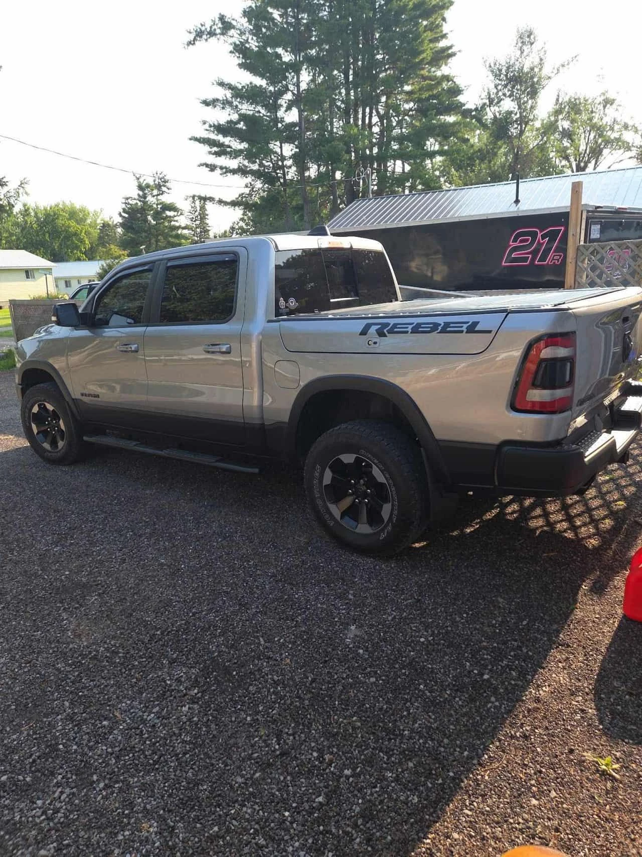 Dodge RAM 1500 * Rebel * ЛИЦЕНЗИРАН ДИЛЪР * CARFAX, снимка 2 - Автомобили и джипове - 55593049