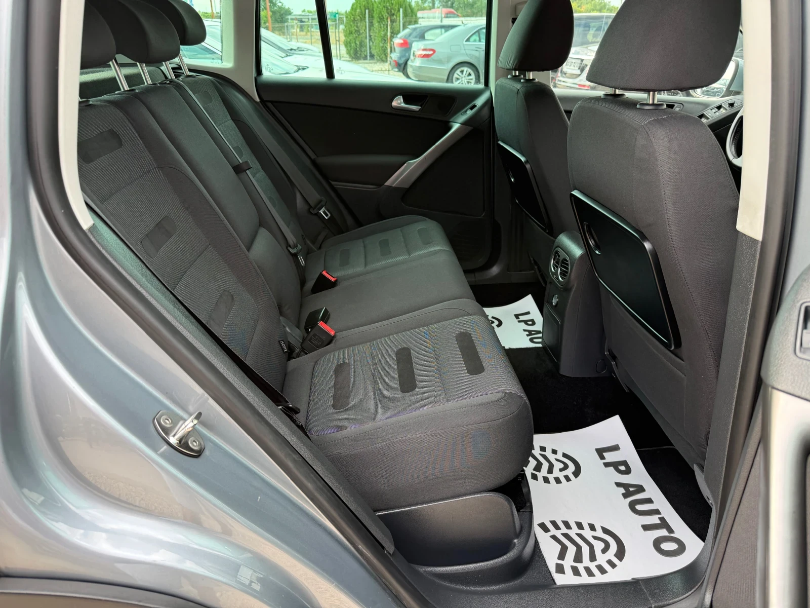 VW Tiguan 2.0tdi* 170k.c* 4x4* ����* �������� ������� | Mobile.bg � ����������� 11