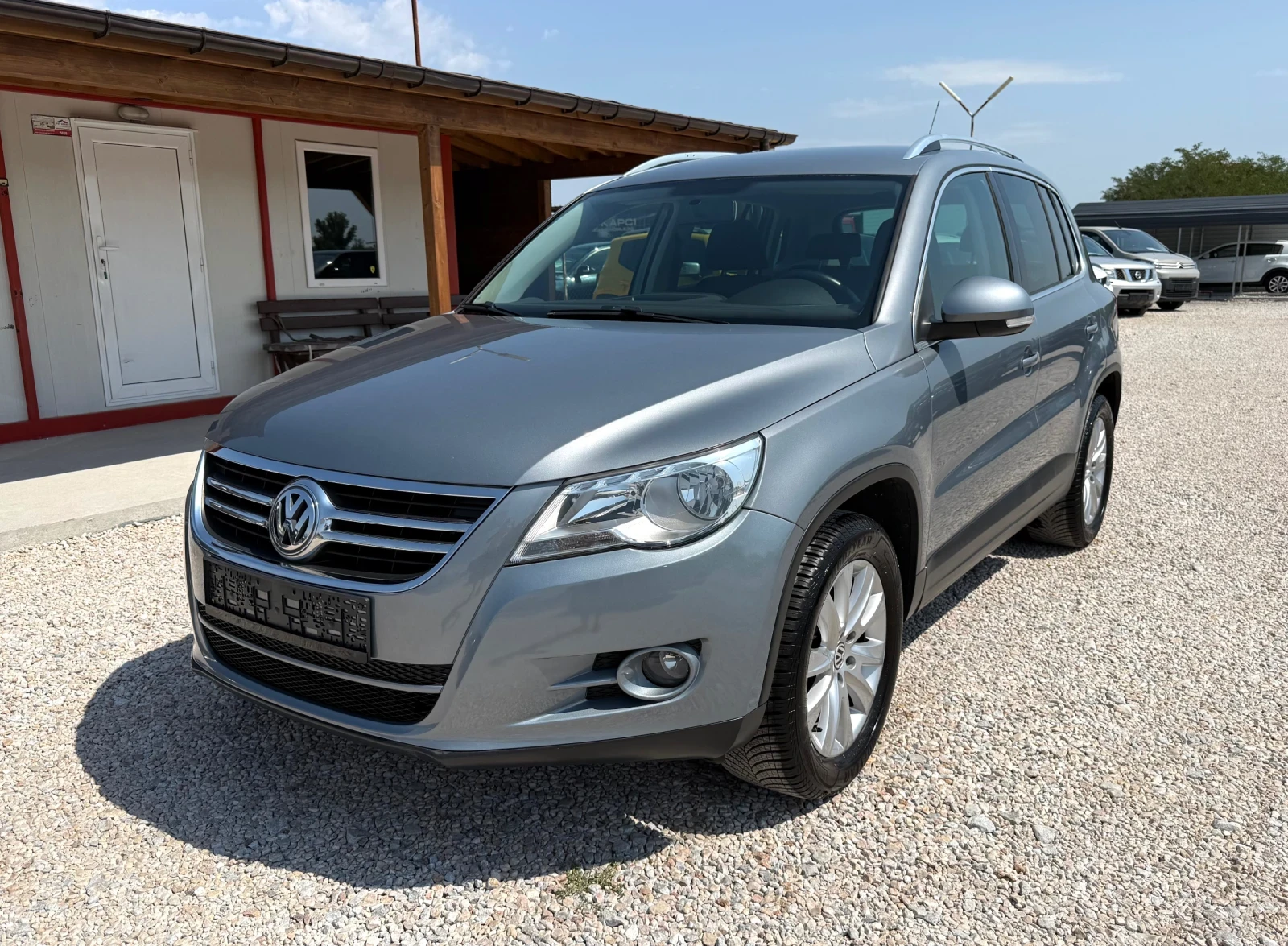 VW Tiguan 2.0tdi* 170k.c* 4x4* НАВИ* Сервизна История