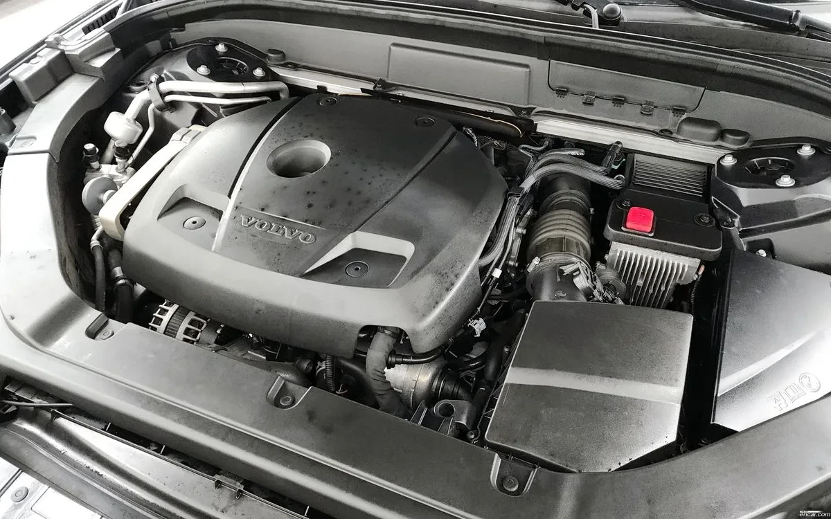 Volvo XC60 T6 INSCRIPTION| BOWERS&WILKINS| HUD| DISTRONIC| ПА, снимка 16 - Автомобили и джипове - 55804233