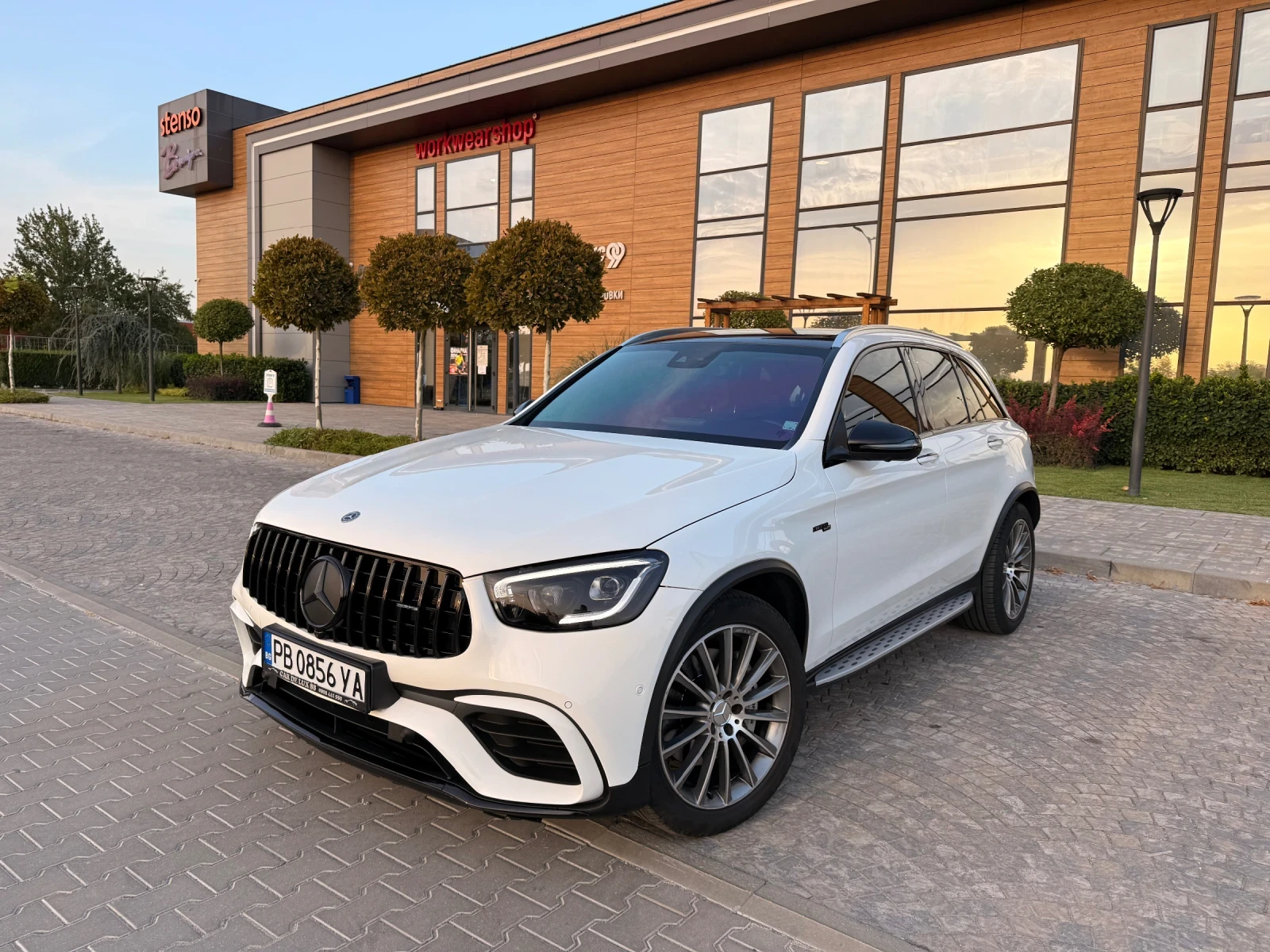 Mercedes-Benz GLC 43 AMG FACELIFT 6.3 РЕАЛЕН ПРОБЕГ ЛИЧЕН АВТОМОБИЛ, снимка 2 - Автомобили и джипове - 55869731