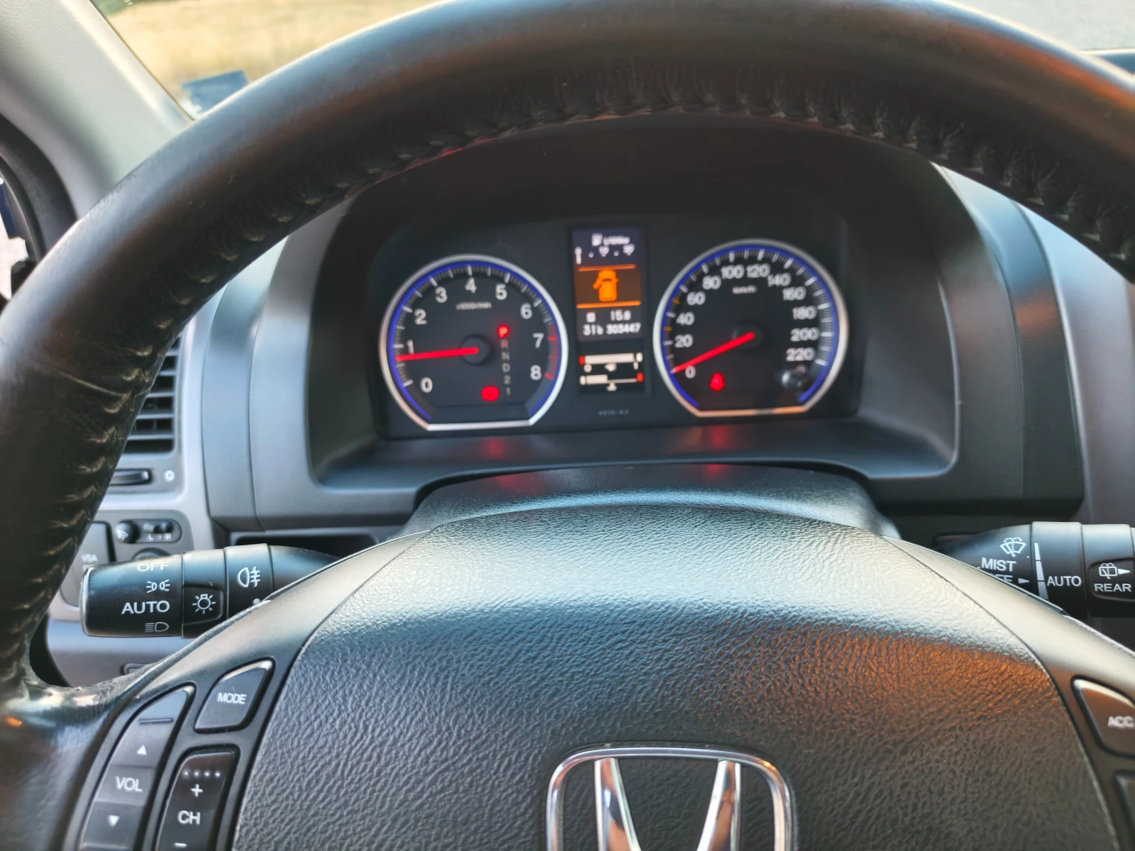 Honda Cr-v 2.0 I-VTEC* EXECUTIVE* 4X4* NAVI* LEATHER* AUTO* , снимка 17 - Автомобили и джипове - 55906415