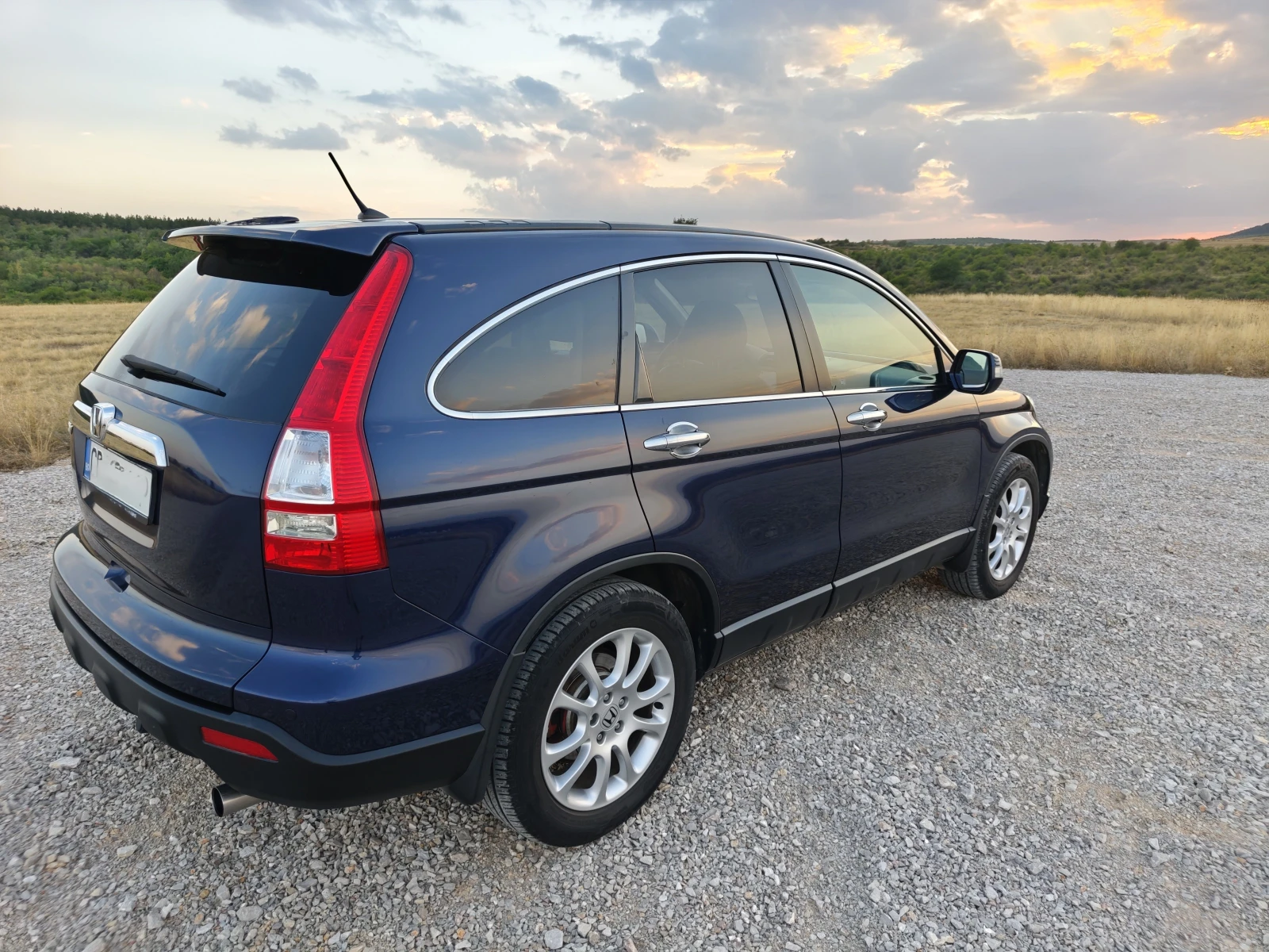 Honda Cr-v 2.0 I-VTEC* EXECUTIVE* 4X4* NAVI* LEATHER* AUTO* , снимка 5 - Автомобили и джипове - 55906415