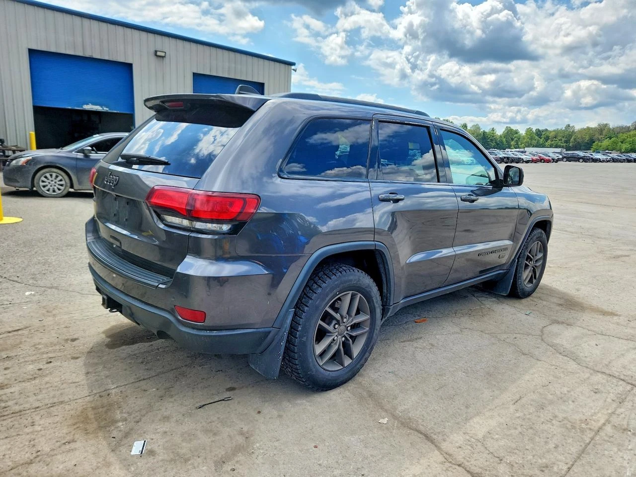 Jeep Grand cherokee 3.6l Laredo, снимка 3 - Автомобили и джипове - 55994721