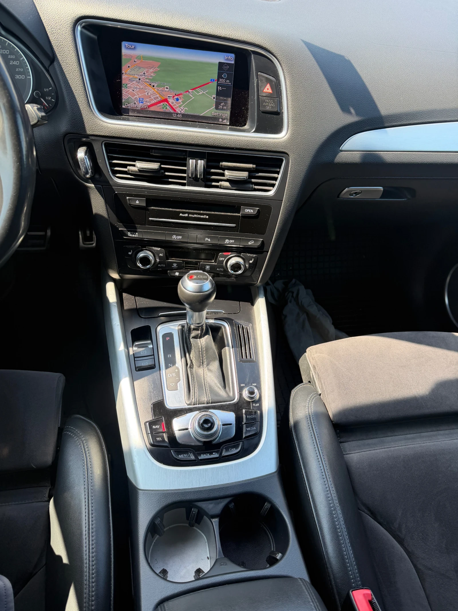 Audi SQ5 3.0 BiTDi 313p.s, снимка 13 - Автомобили и джипове - 56330384