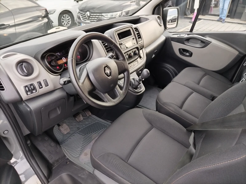 Renault Trafic 1.6 dCi 125к.с/Life, снимка 11 - Бусове и автобуси - 48443872