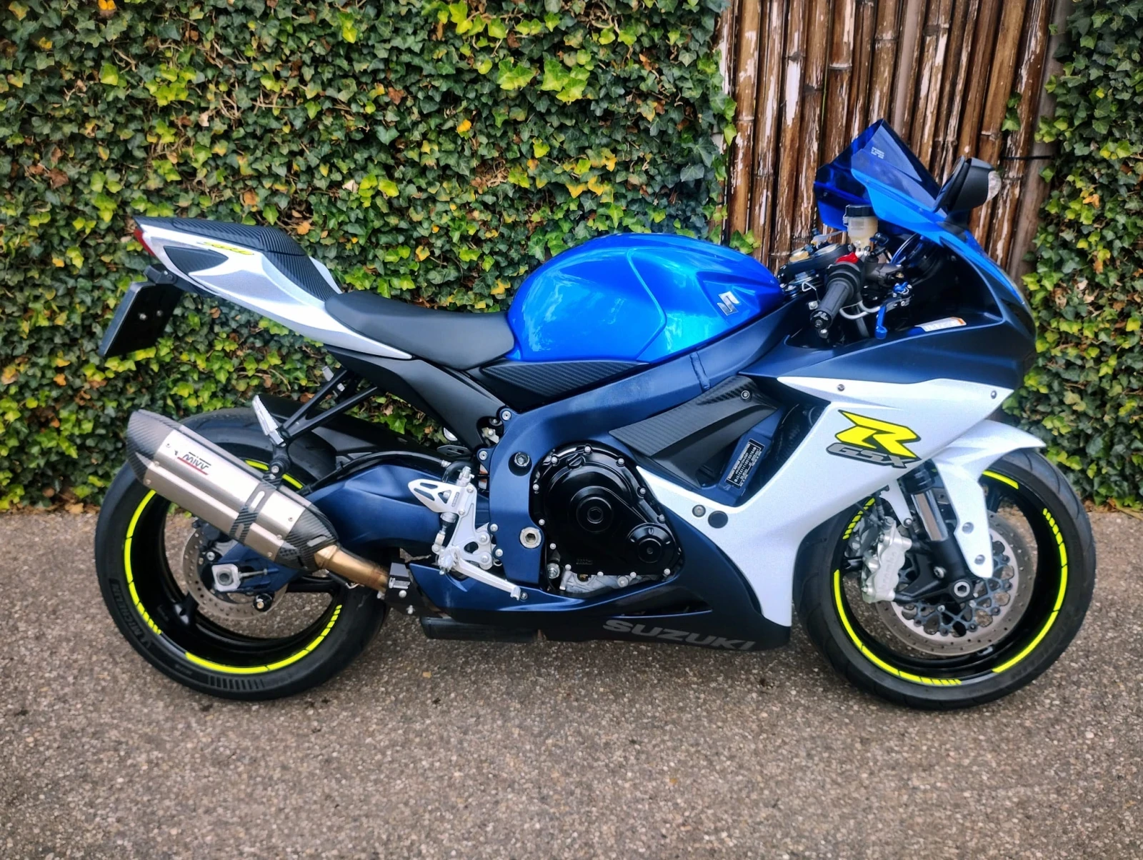 Suzuki Gsxr 750 - изображение 7