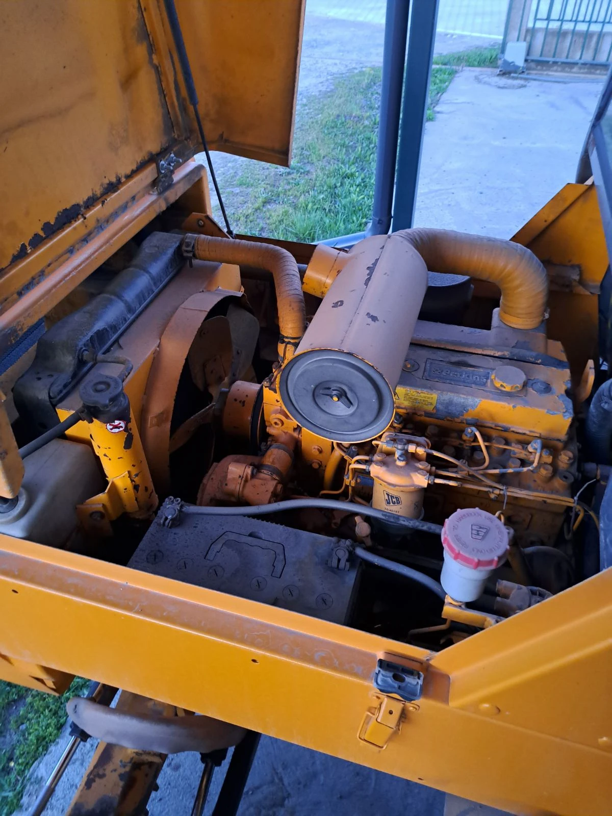 Телескопичен товарач JCB 926, снимка 15 - Селскостопанска техника - 54140896