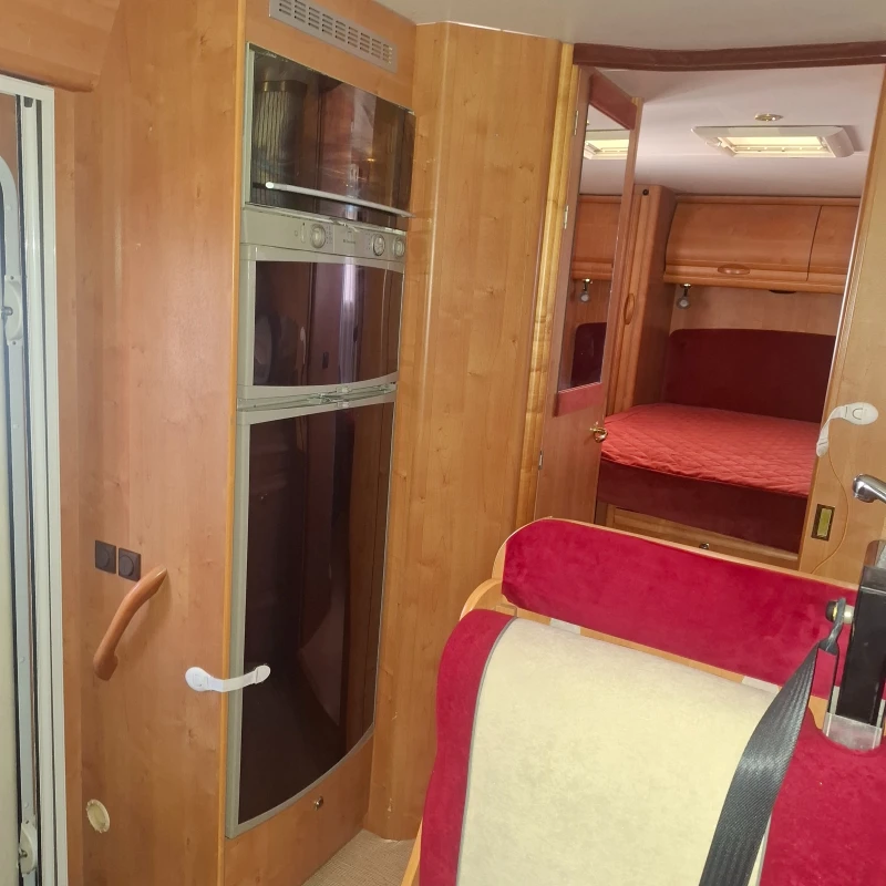 Кемпер Mercedes-Benz RAPIDO 990M, снимка 13 - Каравани и кемпери - 50906380