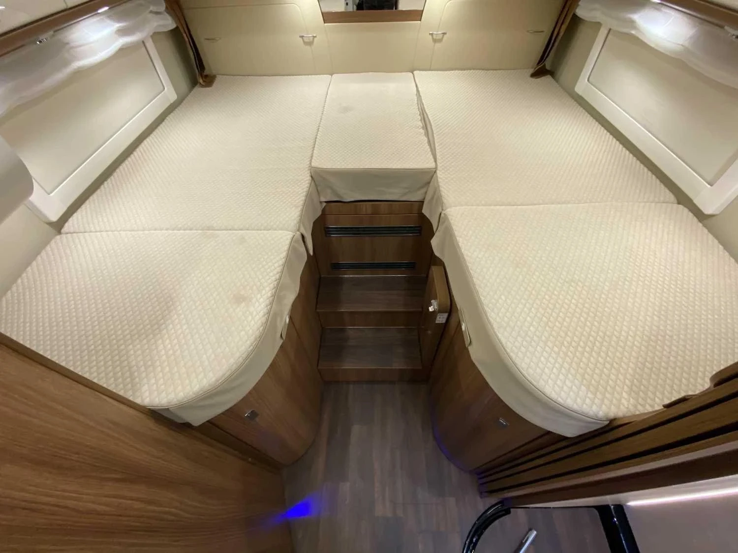  Carthago Chic E-Line I 50 LE | Mobile.bg   16