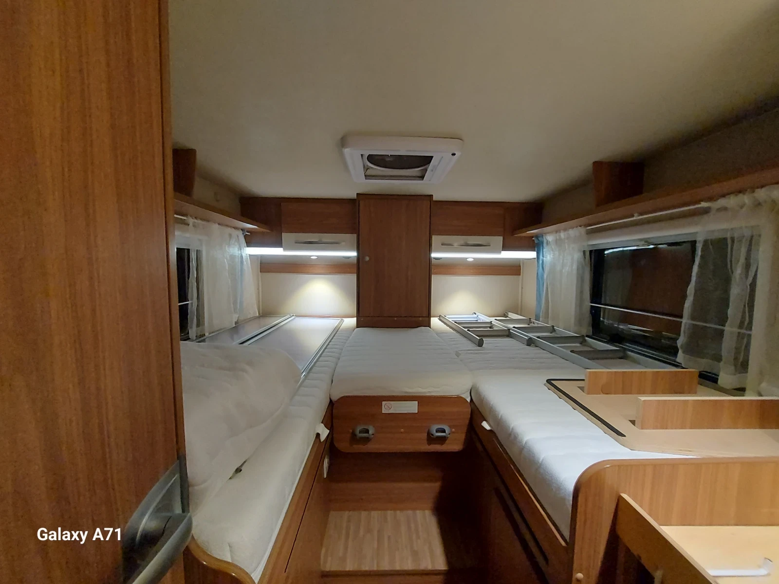 Кемпер Fiat Carado-полуинтегриран - изображение 5