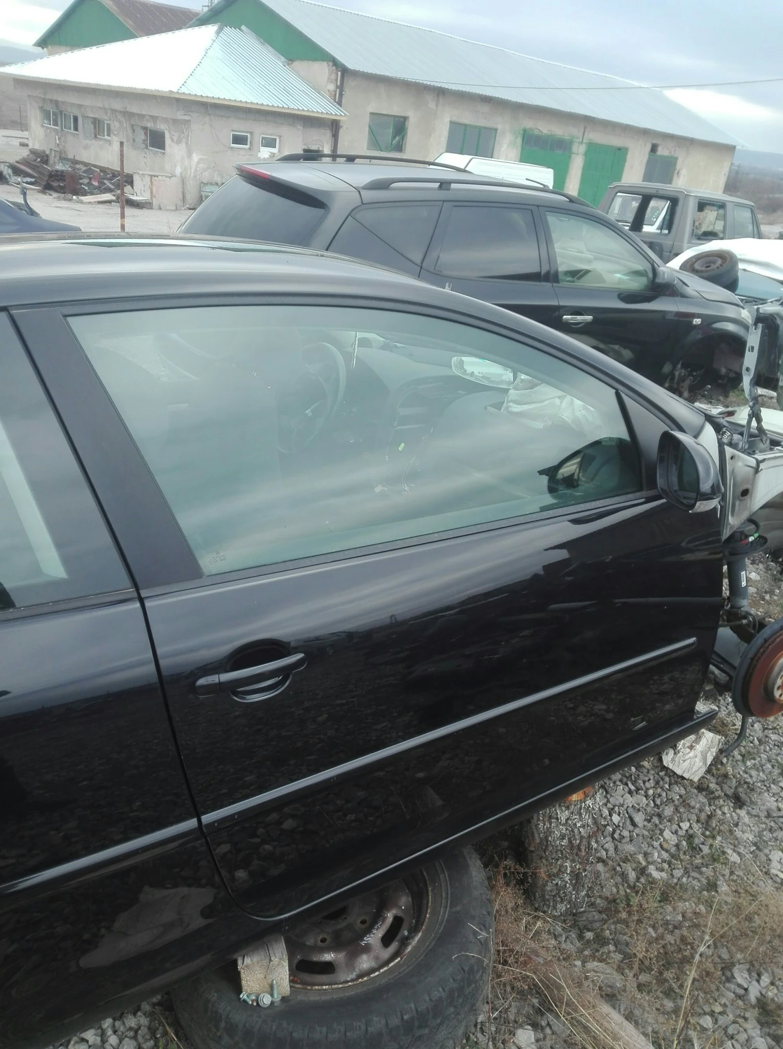 ������ ������ ����� ���� 5 2�� | Mobile.bg � ����������� 1