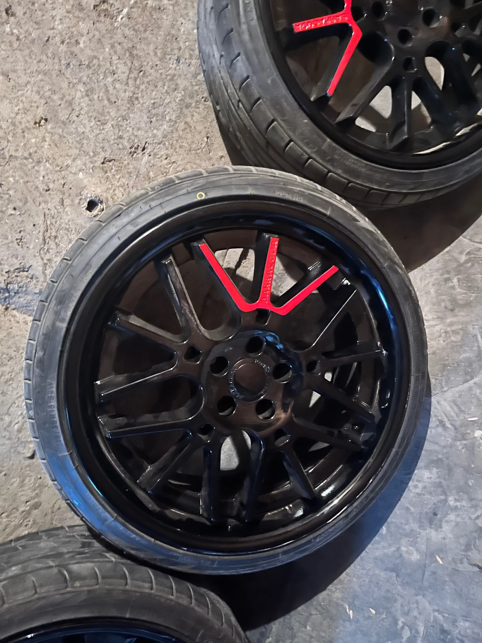 Гуми с джанти Toyo 215/35R18, снимка 10 - Гуми и джанти - 54091864