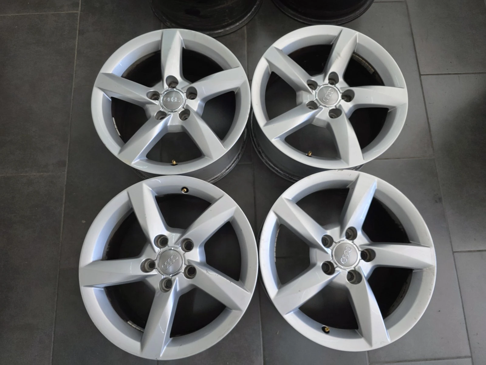 Джанти за Audi, снимка 6 - Гуми и джанти - 56723638