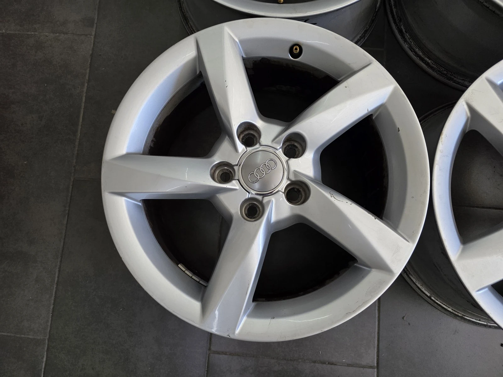 Джанти за Audi, снимка 2 - Гуми и джанти - 56723638