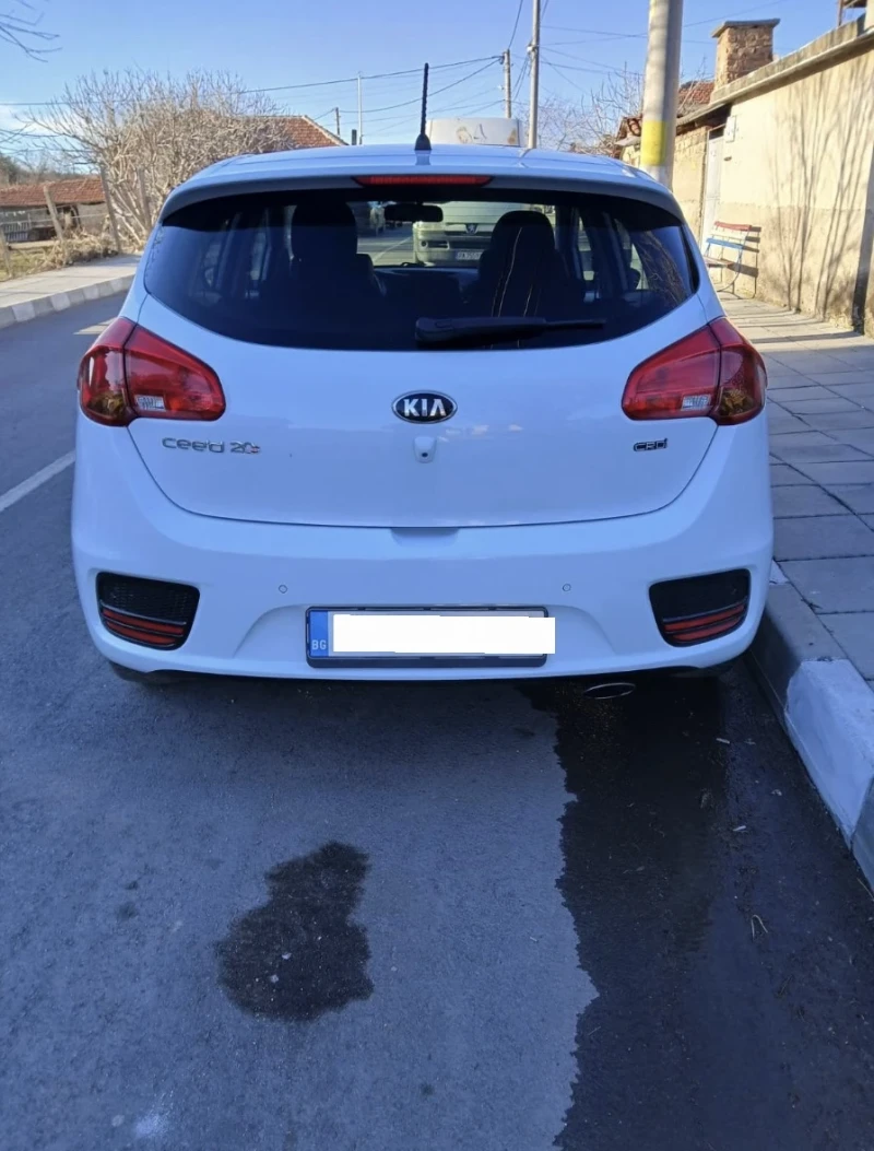 Kia Ceed, снимка 3 - Автомобили и джипове - 49438930