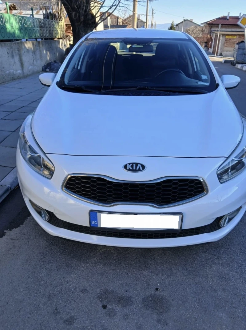 Kia Ceed, снимка 2 - Автомобили и джипове - 49438930