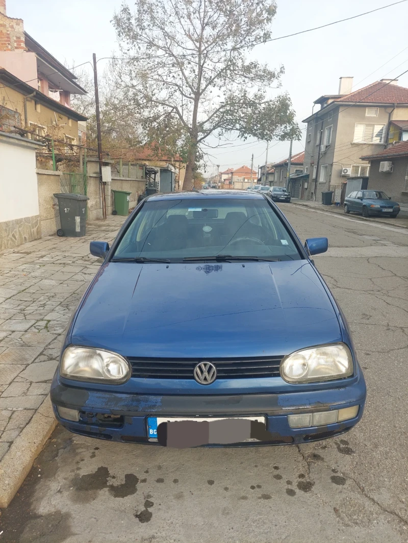 VW Golf, снимка 1 - Автомобили и джипове - 49534715