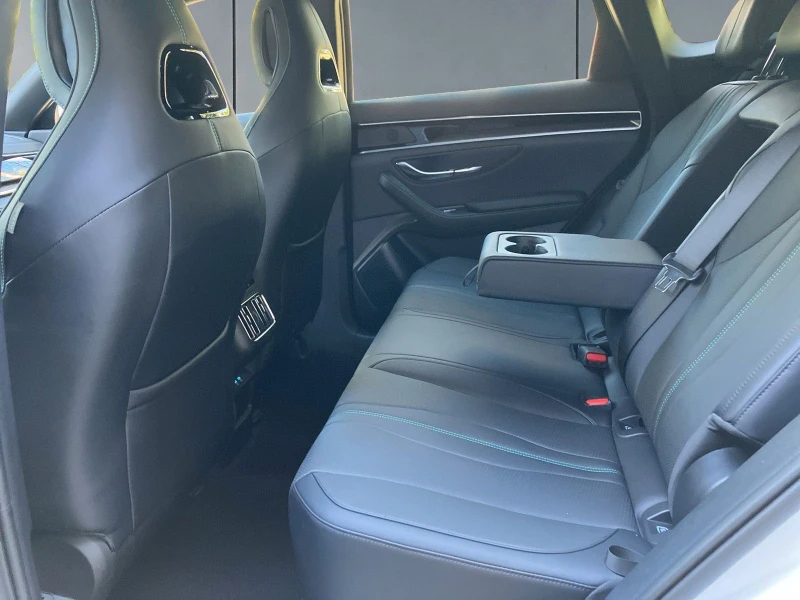 BYD Seal U Comfort 71.8 kW/h Нов автомобил / Европейски, снимка 15 - Автомобили и джипове - 51065784