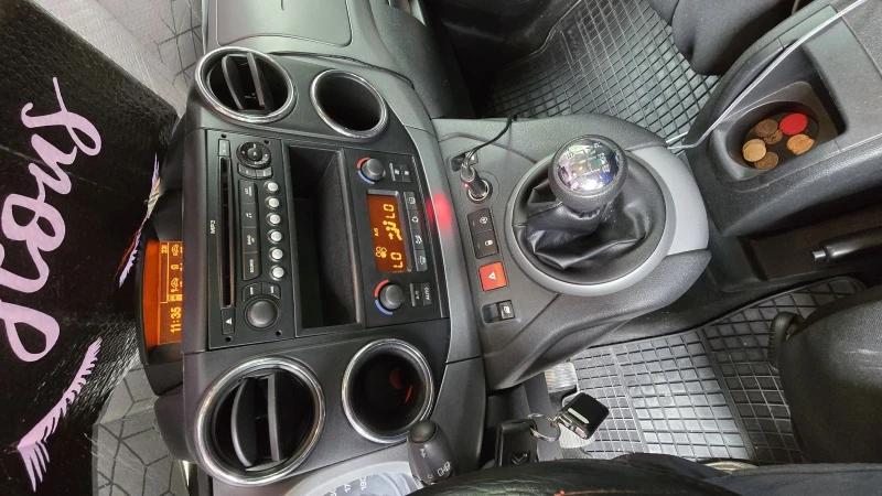 Citroen Berlingo 1.6 hdi, снимка 8 - Автомобили и джипове - 52368423