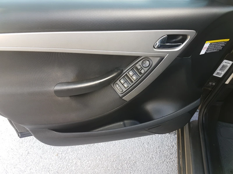 Citroen C4 Picasso 1.6HDI 112кс, снимка 12 - Автомобили и джипове - 51930378