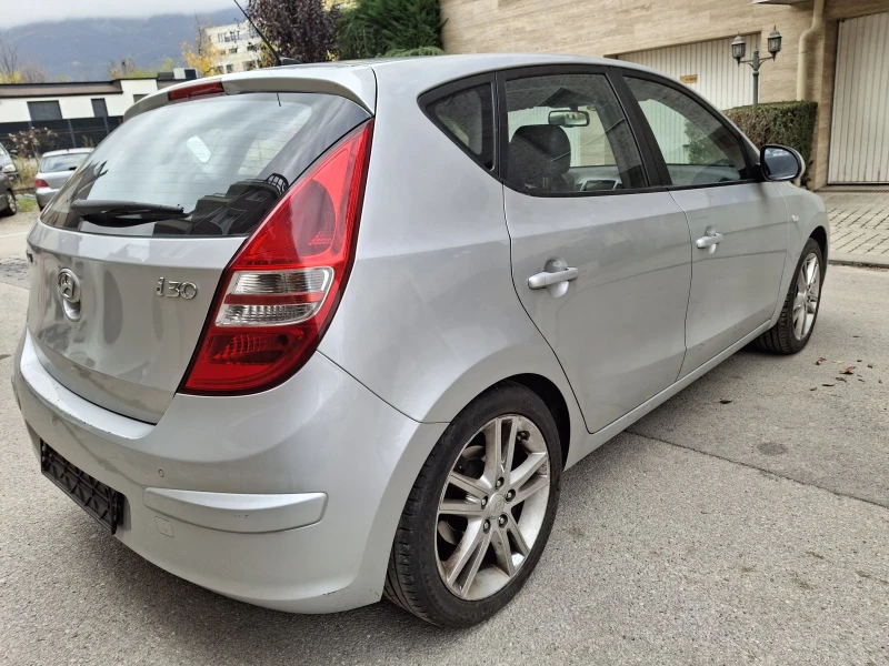 Hyundai I30 2.0 PREMIUM SWISS, снимка 7 - Автомобили и джипове - 52305383